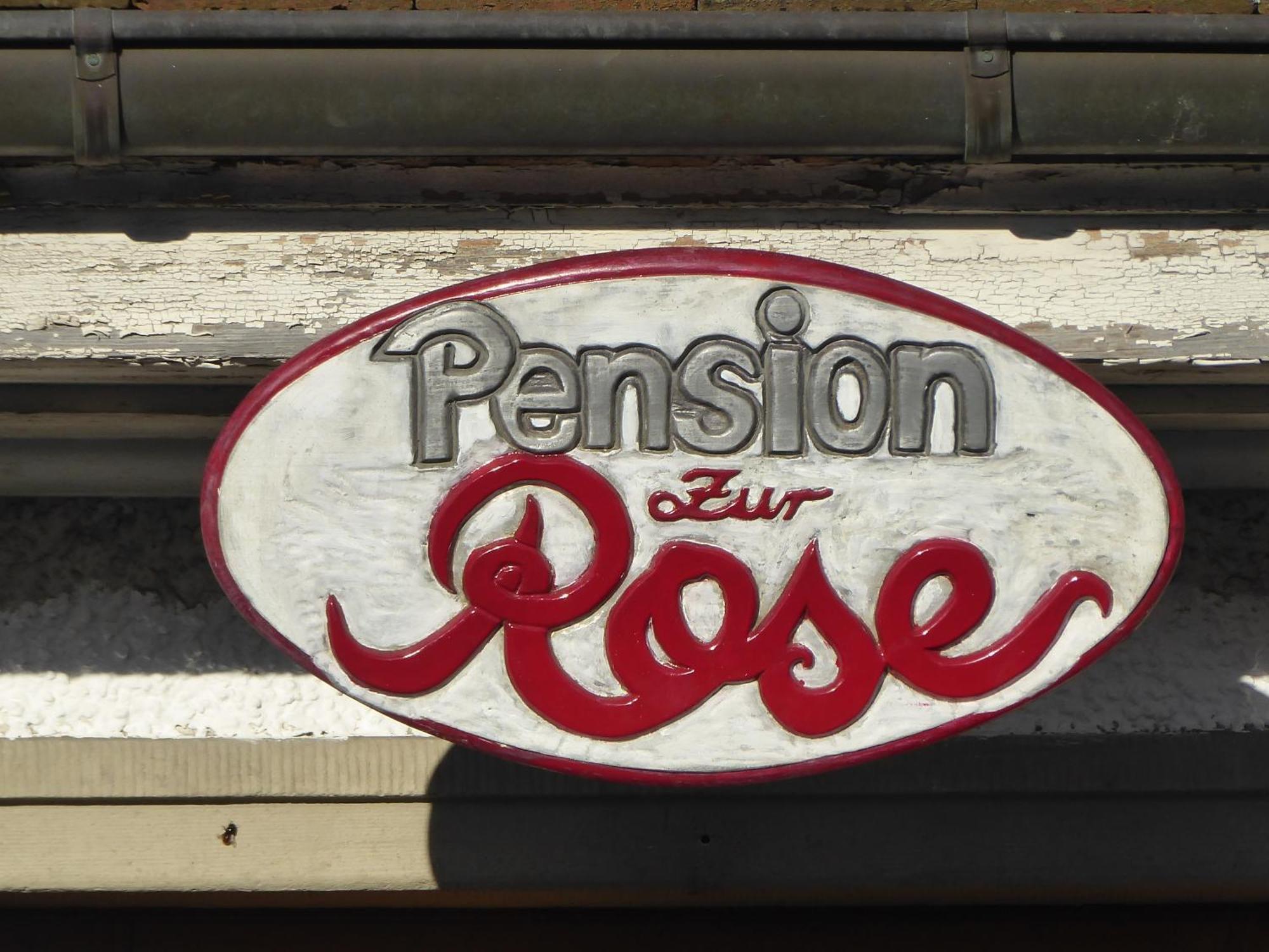 Pension Zur Rose فايل أم راين المظهر الخارجي الصورة
